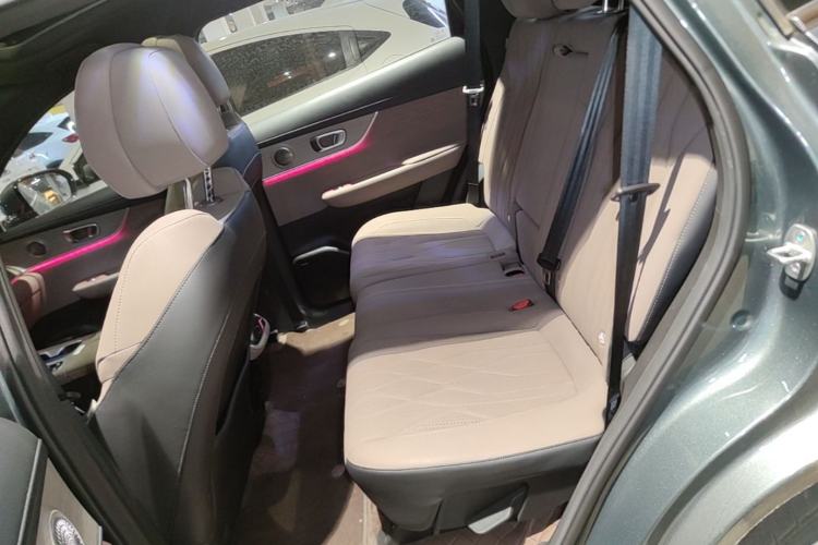 Used Chery Fengyun T8 2025 1.5T 130km Deluxe Version 5 Seats Left Rear Seat
