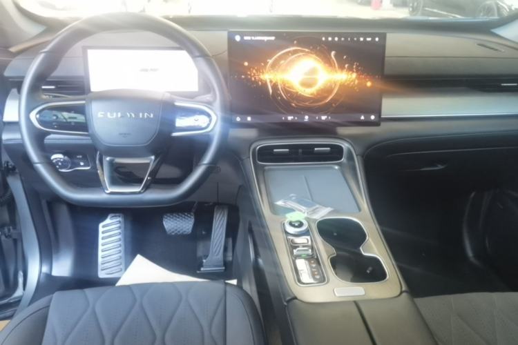 Used Chery Fengyun T8 2025 1.5T 130 km Luxury Edition 5-Seater Center Console