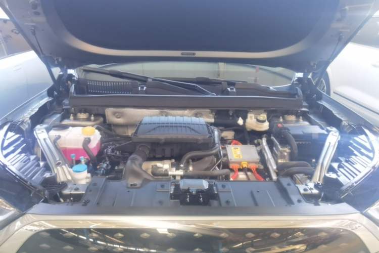 Used Chery Fengyun T8 2025 1.5T 130 km Luxury Edition 5-Seater Engine Bay