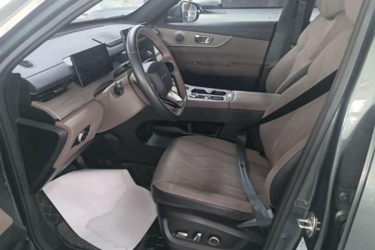 Used Chery Fengyun T8 2025 1.5T 130km Deluxe Version 5 Seats Left Front Seat