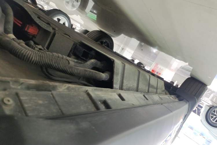 Used Chery Fengyun T8 2025 1.5T 130 km Comfort Edition 5-Seater Left Side Sill
