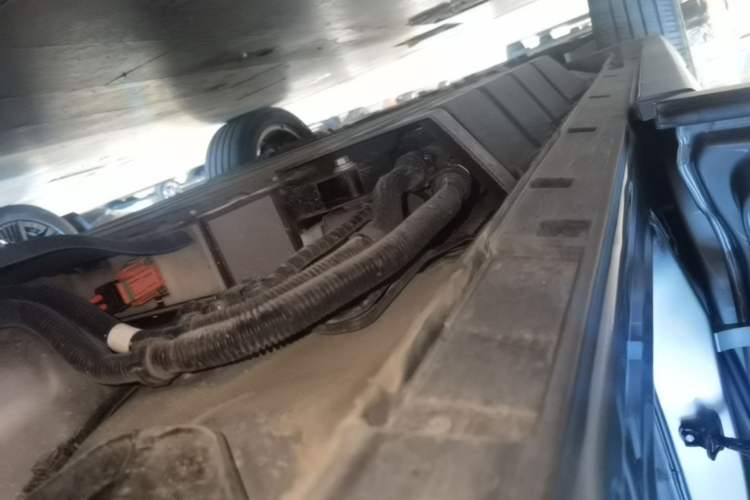 Used Chery Fengyun T8 2025 1.5T 130 km Luxury Edition 5-Seater Left Side Sill