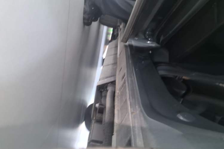Used Chery Fengyun T8 2025 1.5T 130km Deluxe Version 5 Seats Left Side Sill