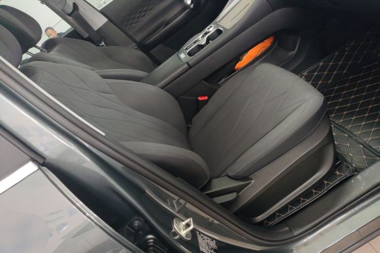Used Chery Fengyun T8 2025 1.5T 130 km Comfort Edition 5-Seater Right Front Seat