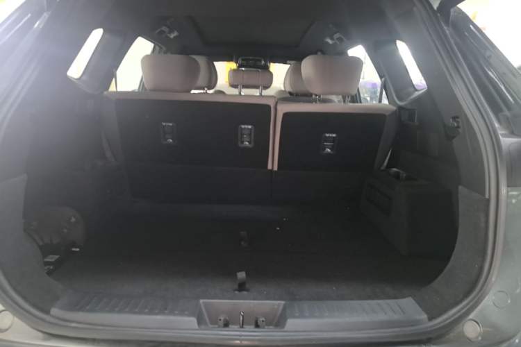 Used Chery Fengyun T8 2025 1.5T 130km Deluxe Version 5 Seats Trunk