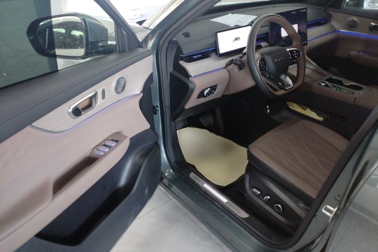 Used Chery Fengyun T8 2025 1.5T 130km Deluxe Version 5 Seats Driver Seat