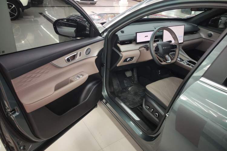 Used Chery Fengyun T8 2025 1.5T 130km Deluxe Version 5 Seats Driver Seat