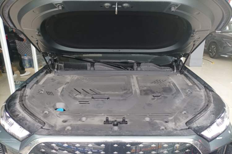 Used Chery Fengyun T8 2025 1.5T 130km Deluxe Version 5 Seats Engine Bay