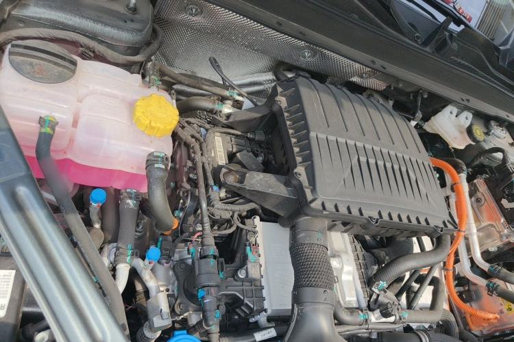Used Chery Fengyun T8 2025 1.5T 130 km Comfort Edition 5-Seater Engine Bay Right