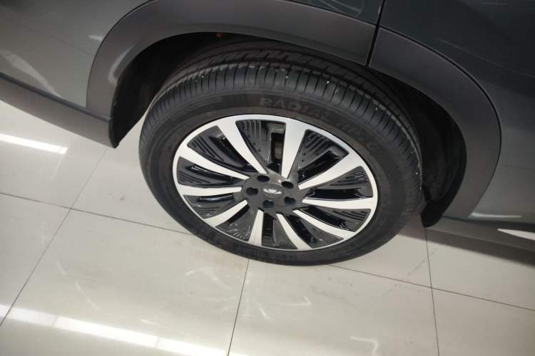 Used Chery Fengyun T8 2025 1.5T 130km Deluxe Version 5 Seats Exterior 5