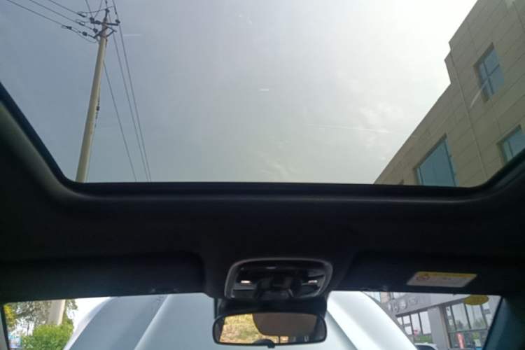 Used Chery Fengyun T8 2025 1.5T 130km Deluxe Version 5 Seats Headliner
