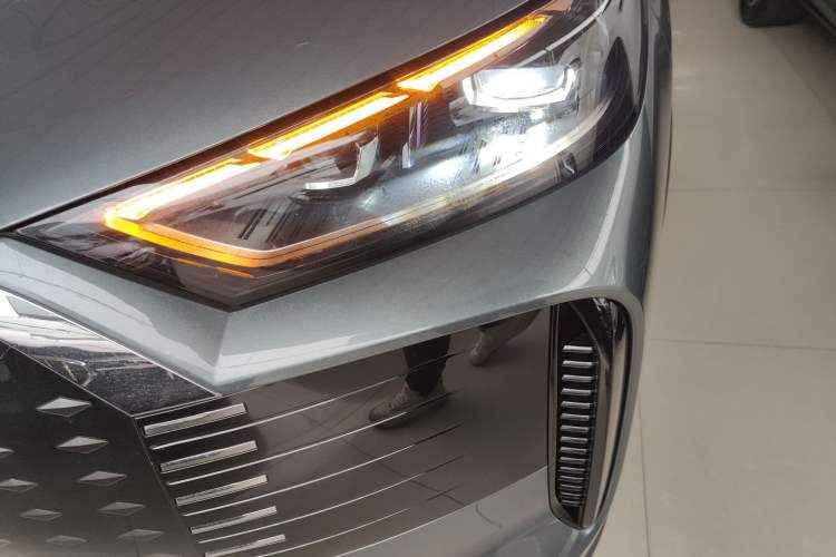 Used Chery Fengyun T8 2025 1.5T 130 km Comfort Edition 5-Seater Left Front Headlight