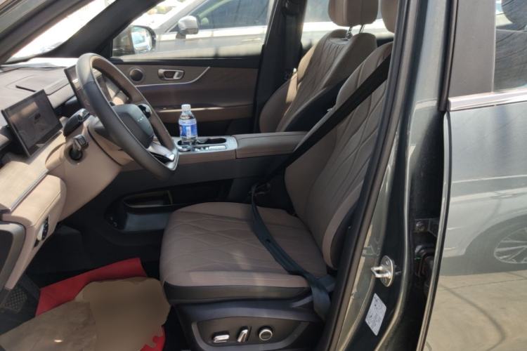 Used Chery Fengyun T8 2025 1.5T 130km Deluxe Version 5 Seats Left Front Seat