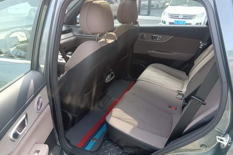 Used Chery Fengyun T8 2025 1.5T 130km Deluxe Version 5 Seats Left Rear Seat
