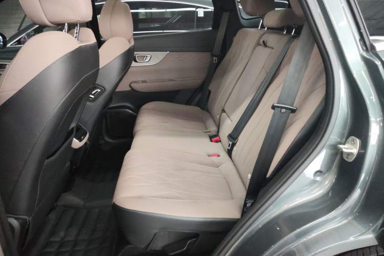 Used Chery Fengyun T8 2025 1.5T 130km Deluxe Version 5 Seats Left Rear Seat