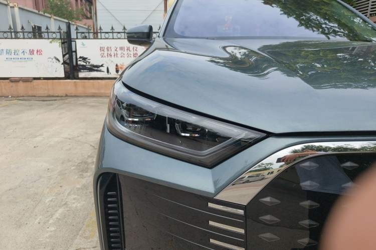 Used Chery Fengyun T8 2025 1.5T 130 km Comfort Edition 5-Seater Right Front Headlight