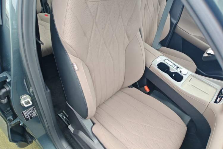 Used Chery Fengyun T8 2025 1.5T 130km Deluxe Version 5 Seats Right Front Seat