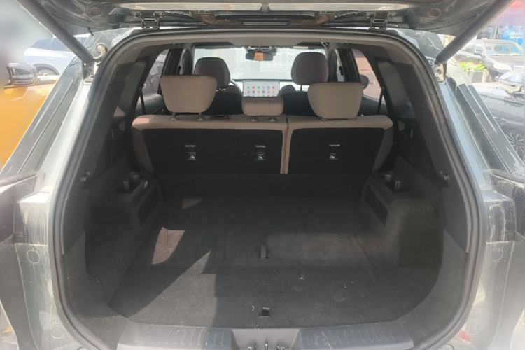 Used Chery Fengyun T8 2025 1.5T 130km Deluxe Version 5 Seats Trunk
