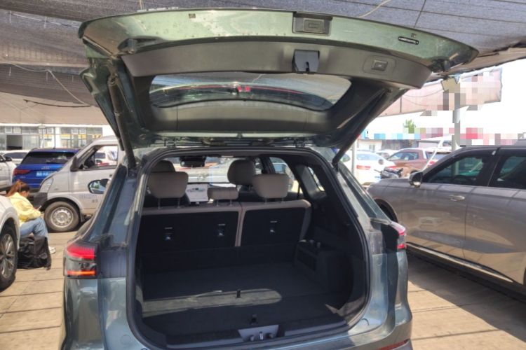 Used Chery Fengyun T8 2025 1.5T 130km Deluxe Version 5 Seats Trunk