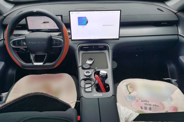 Used Chery Fengyun T8 2025 1.5T 130 km Comfort Edition 5-Seater Center Console