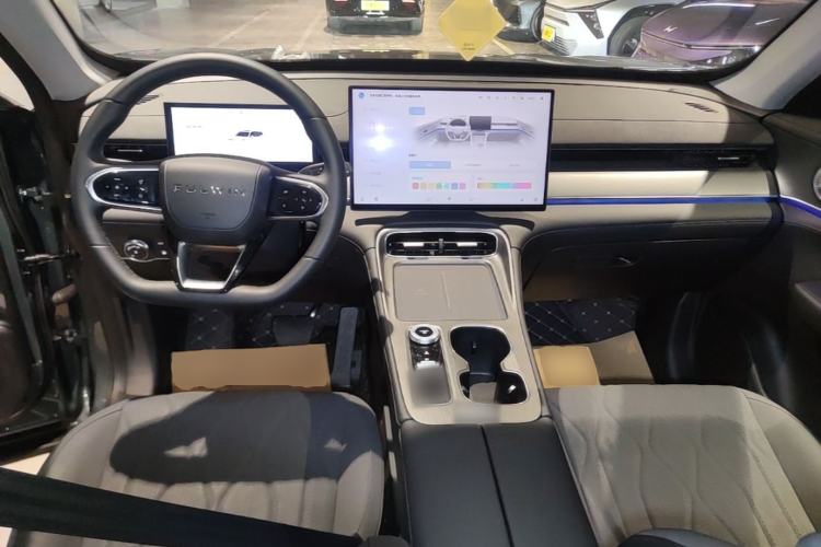 Used Chery Fengyun T8 2025 1.5T 130 km Luxury Edition 5-Seater Center Console