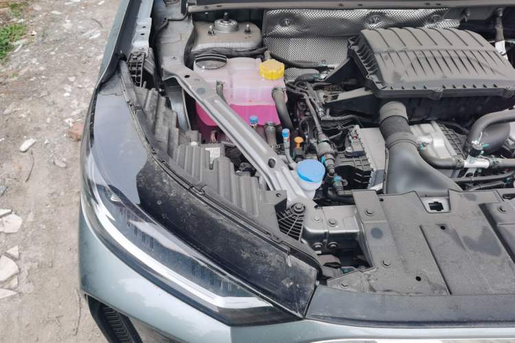 Used Chery Fengyun T8 2025 1.5T 130 km Comfort Edition 5-Seater Engine Bay Right