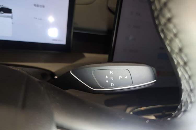 Used Chery Fengyun T8 2025 1.5T 130 km Luxury Edition 5-Seater Gear Lever