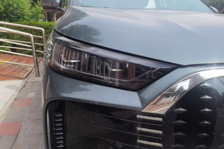 Used Chery Fengyun T8 2025 1.5T 130 km Comfort Edition 5-Seater Right Front Headlight