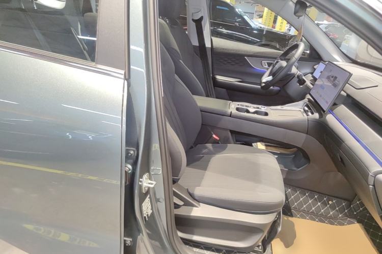Used Chery Fengyun T8 2025 1.5T 130 km Luxury Edition 5-Seater Right Front Seat