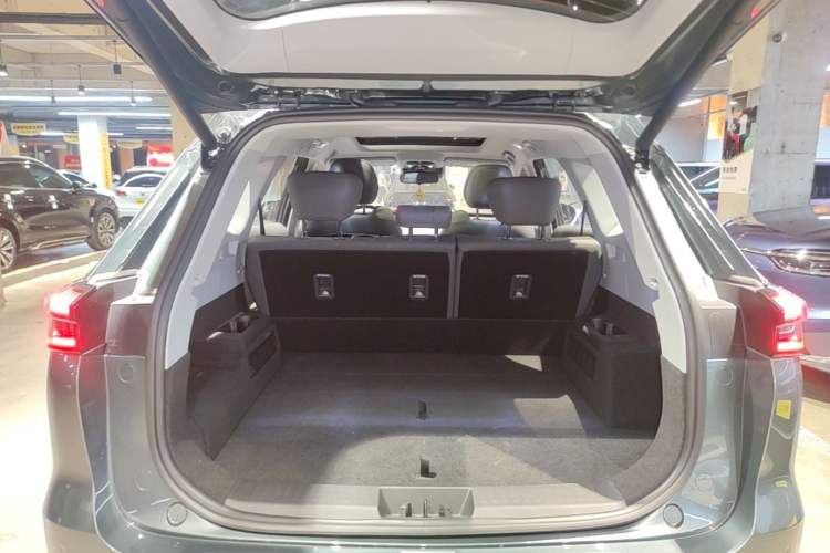 Used Chery Fengyun T8 2025 1.5T 130 km Luxury Edition 5-Seater Trunk