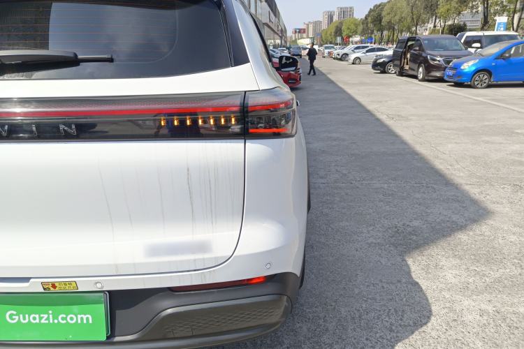 Used Chery Fengyun T8 2025 1.5T 130 km Luxury 7-Seater Exterior 3