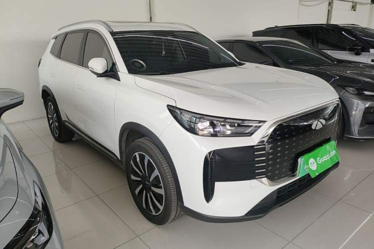 Used Chery Fengyun T8 2025 1.5T 130 km Luxury 7-Seater Front Right 45 Deg