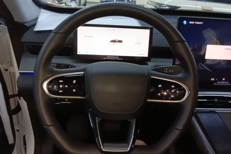 Used Chery Fengyun T8 2025 1.5T 130 km Luxury Edition 5-Seater Steering Wheel
