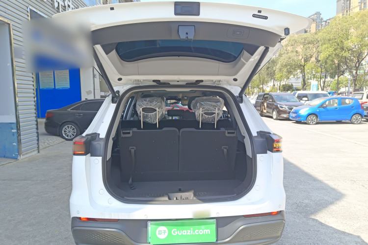 Used Chery Fengyun T8 2025 1.5T 130 km Luxury 7-Seater Trunk