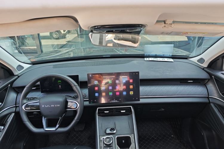 Used Chery Fengyun T9 2024 120 Long-Range Standard Version 5 Seats Lithium-NMC Battery Center Console
