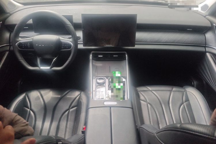 Used Chery Fengyun T9 2024 120 Long-Range Luxury Version 5 Seats Ternary Lithium Center Console