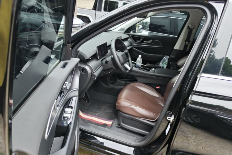 Used Chery Fengyun T9 2024 120 Long-Range Comfort Version 5 Seats Lithium Iron Phosphate Driver Seat