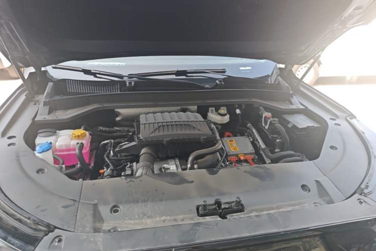 Used Chery Fengyun T9 2024 120 Long-Range Standard Version 5 Seats Lithium-NMC Battery Engine Bay