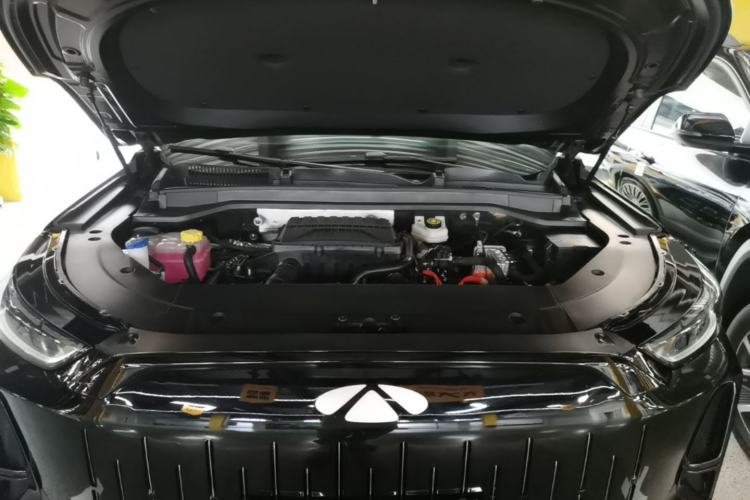 Used Chery Fengyun T9 2024 210 Ultra-Long Range Luxury Version 5 Seats Manganese Iron Phosphate Lithium Engine Bay