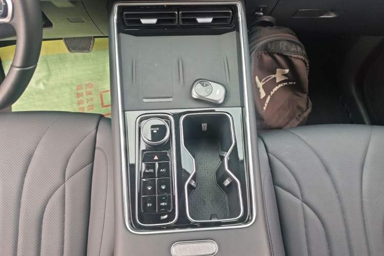 Used Chery Fengyun T9 2024 120 Long-Range Comfort Version 7-Seater Lithium-Ion Battery Gear Lever