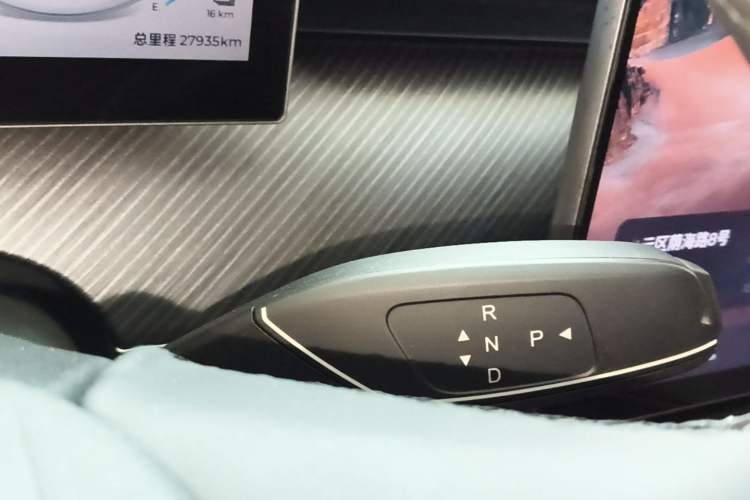 Used Chery Fengyun T9 2024 120 Long-Range Luxury Version 5 Seats Lithium Iron Phosphate Gear Lever