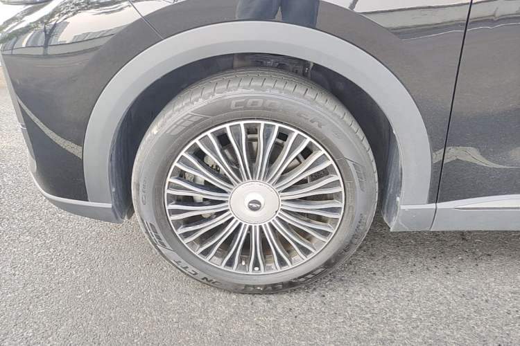 Used Chery Fengyun T9 2024 120 Long-Range Luxury Version 5 Seats Ternary Lithium Left Front Wheel Hub