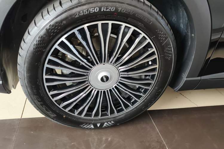 Used Chery Fengyun T9 2024 120 Long-Range Flagship Version 7 Seats Lithium Iron Phosphate Left Front Wheel Hub