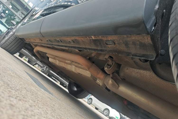 Used Chery Fengyun T9 2024 120 Long-Range Comfort Version 7-Seater Lithium-Ion Battery Left Side Sill