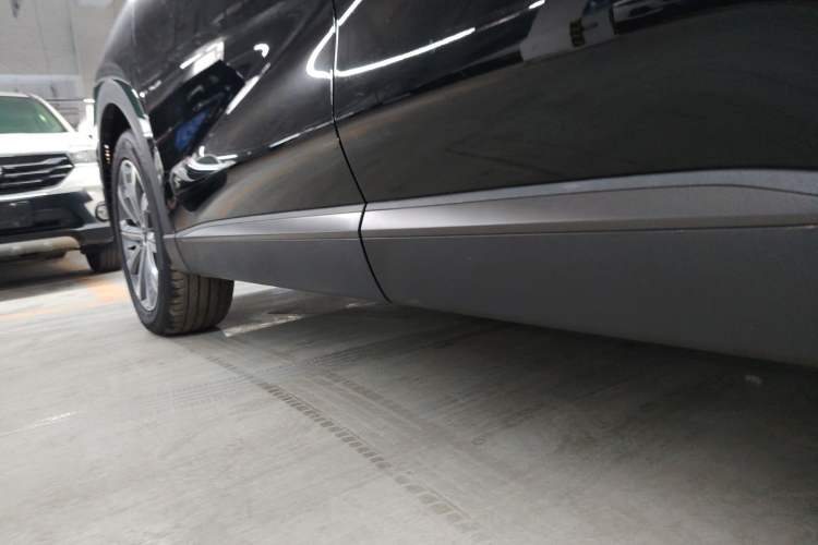 Used Chery Fengyun T9 2024 120 Long-Range Comfort Version 7-Seater Lithium-Ion Battery Left Side Sill