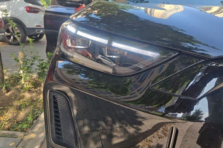 Used Chery Fengyun T9 2024 120 Long-Range Comfort Version 7-Seater Lithium-Ion Battery Right Front Headlight