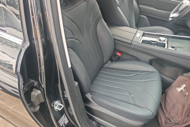 Used Chery Fengyun T9 2024 120 Long-Range Comfort Version 7-Seater Lithium-Ion Battery Right Front Seat