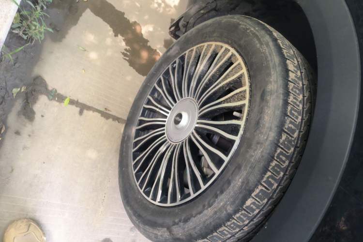 Used Chery Fengyun T9 2024 120 Long-Range Flagship Version 7 Seats Ternary Lithium Right Front Wheel Hub