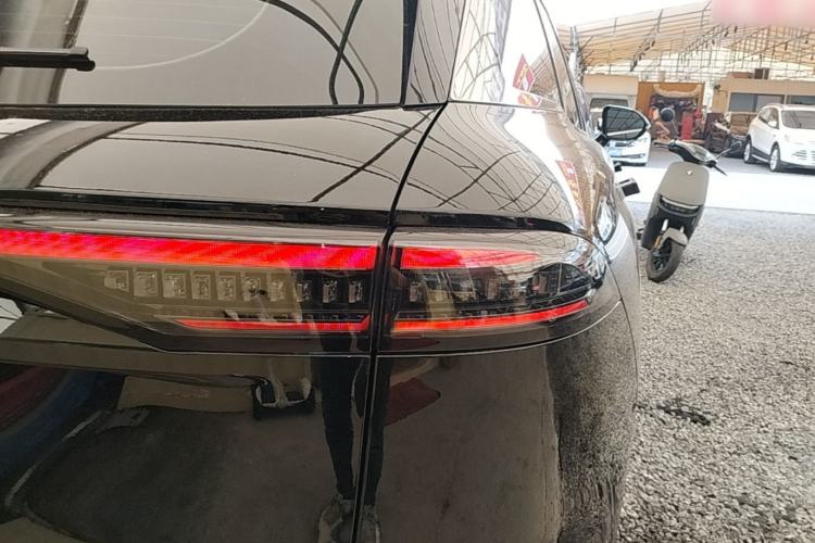 Used Chery Fengyun T9 2024 120 Long-Range Luxury Version 5 Seats Lithium Iron Phosphate Right Rear Taillight