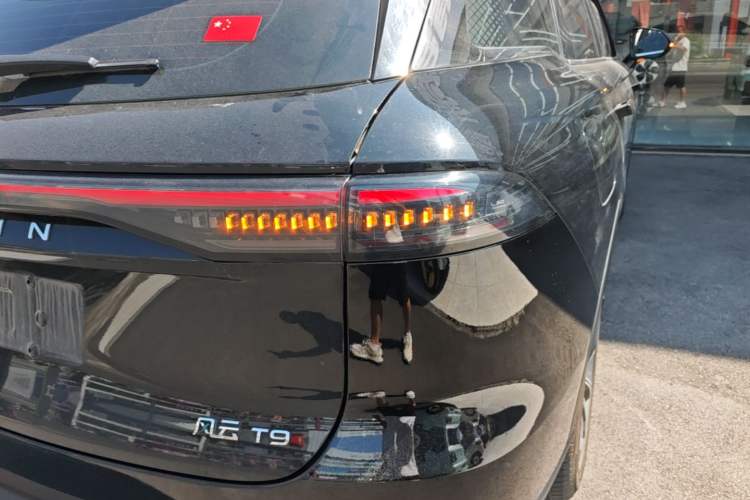 Used Chery Fengyun T9 2024 120 Long-Range Standard Version 5 Seats Lithium-NMC Battery Right Rear Taillight